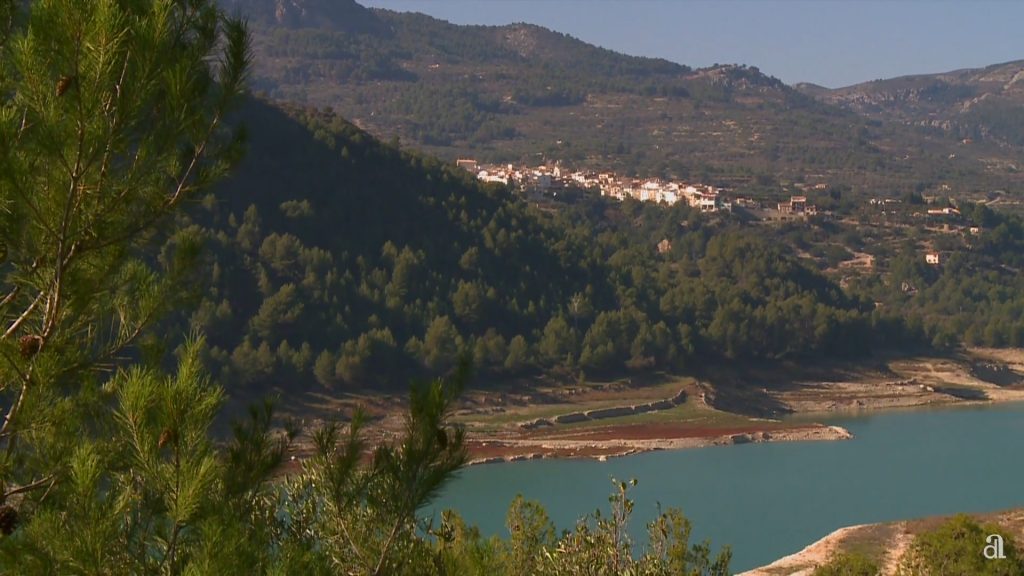 Beniardá panorámica embalse
